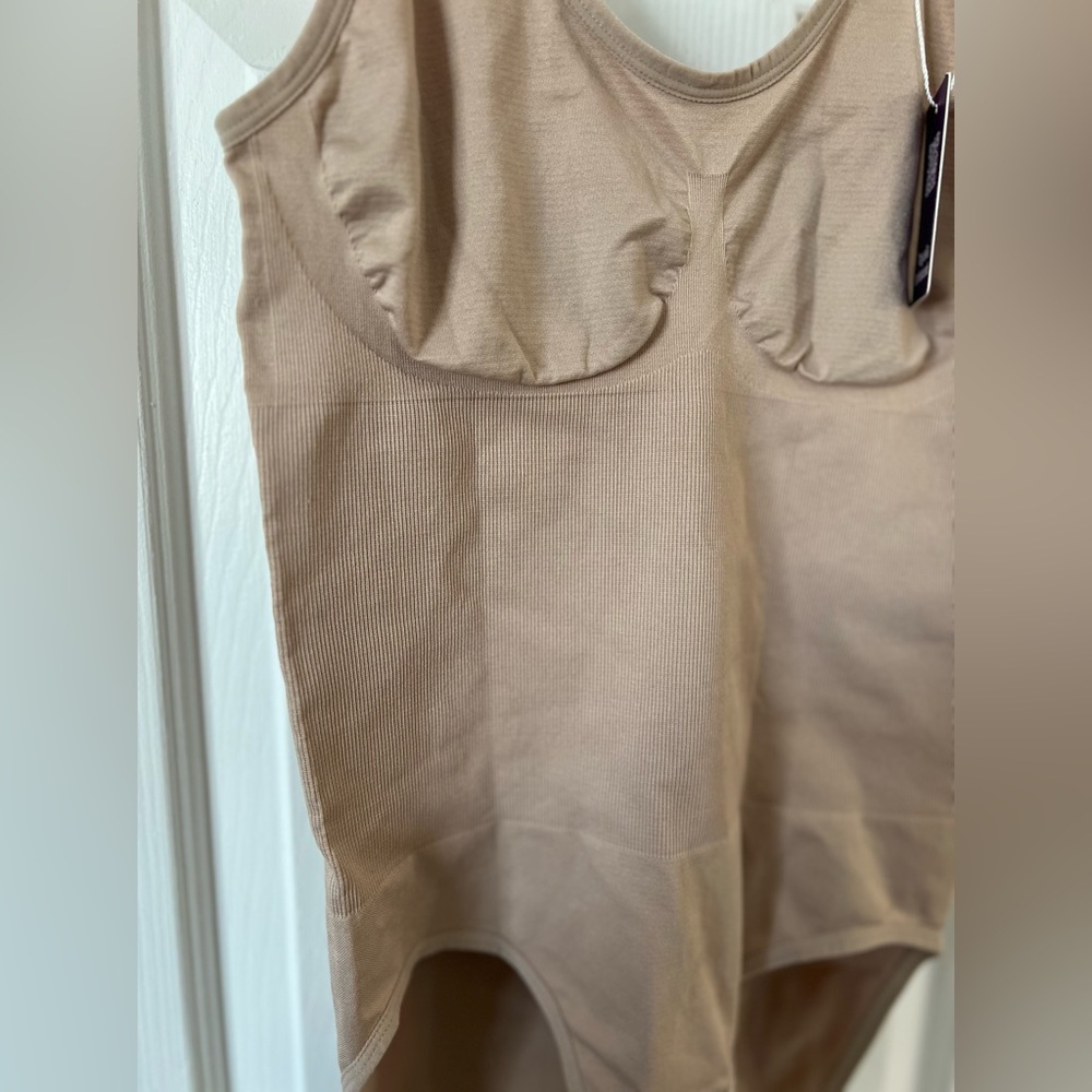 Heyshape Shapewear Ribbed Compression Bodysuit - Picture 4 of 4